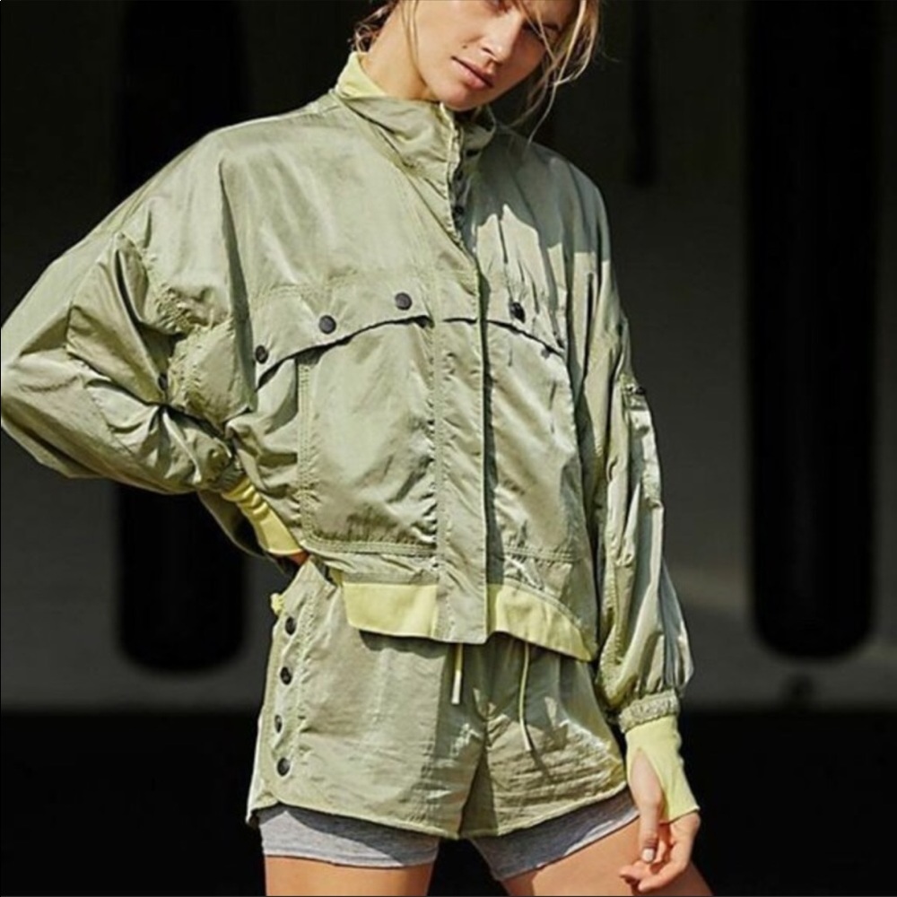 Host Pick! ❤️🎉🎀 BNWOT Free People Movement Opal Windbreaker Jacket
